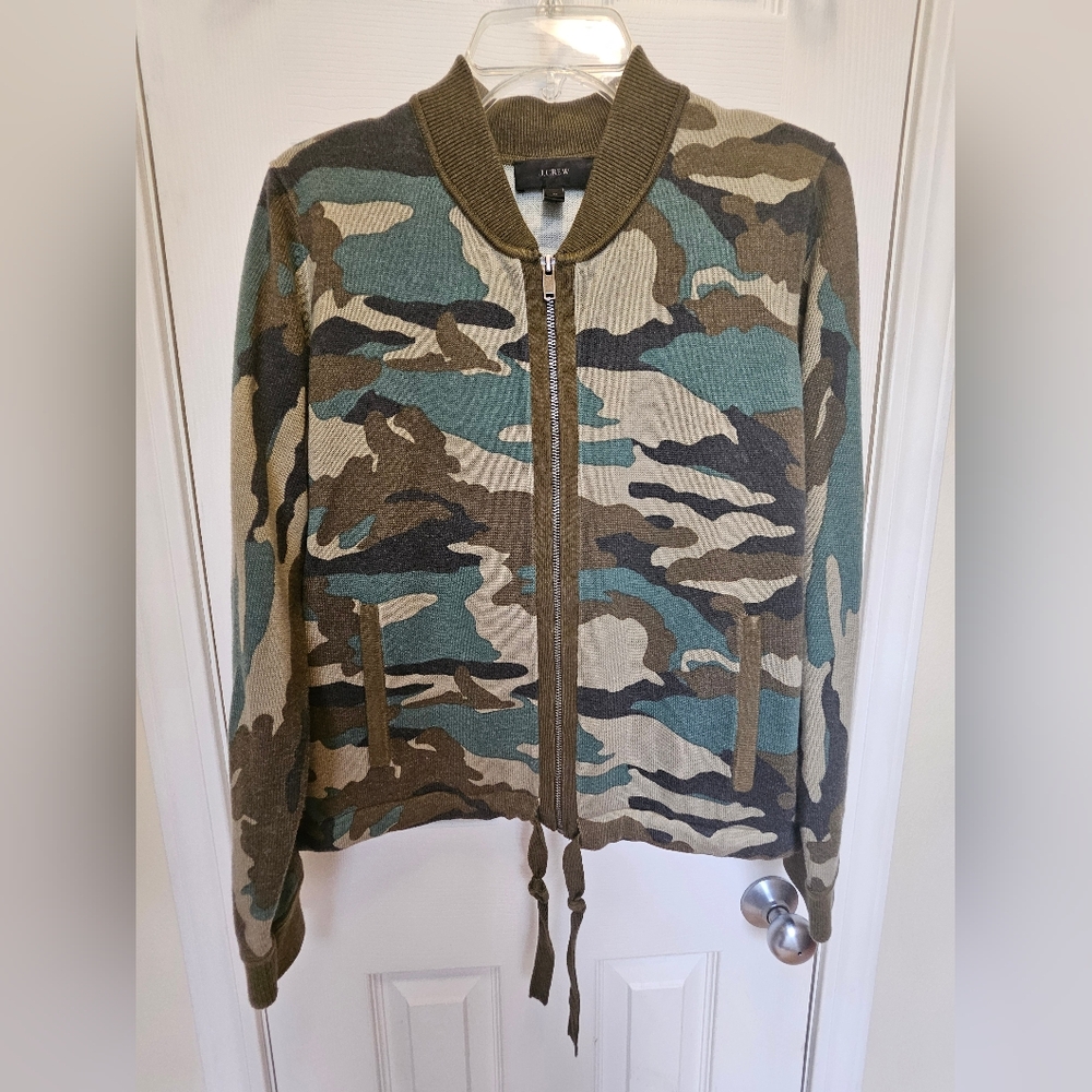 Camouflage J Crew zip up cardigan sweater size Medium wool blend